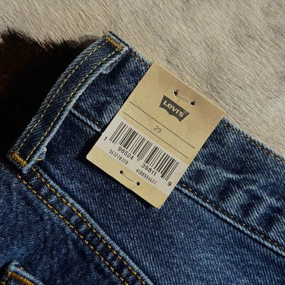Levi’s High Rise 501 Jean Shorts - Picture 3 of 5